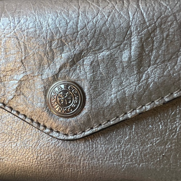 Cute Rebecca Minkoff gold small wristlet wallet - Picture 2 of 15